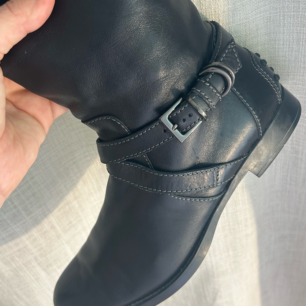 Tod's Black Leather Riding Boot - Picture 5 of 9